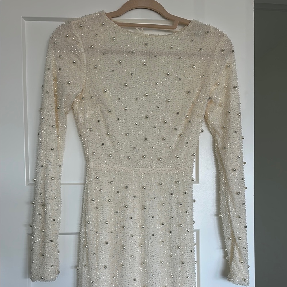 Oh Polly Cream Maxi Dress with Elegant Design